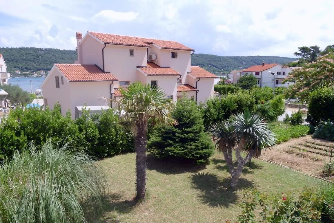Apartment Supetarska Draga - Donja 15983C